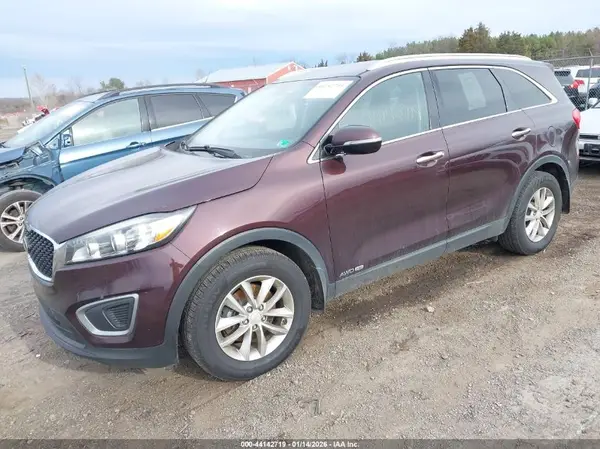 5XYPGDA52GG075721 2016 KIA SORENTO - Image 2