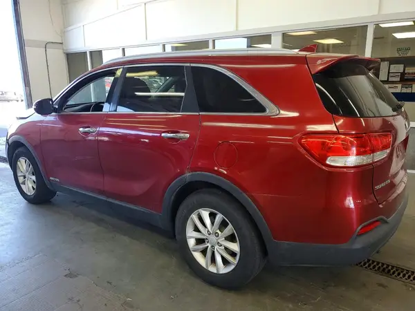 5XYPGDA52GG089523 2016 KIA SORENTO - Image 2
