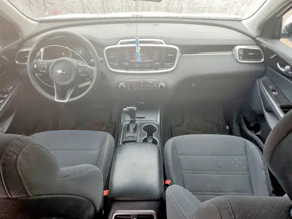 5XYPGDA52GG092552 2016 KIA SORENTO - Image 8