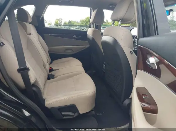 5XYPGDA52GG095385 2016 KIA SORENTO - Image 8