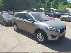 5XYPGDA52GG105963 2016 KIA SORENTO