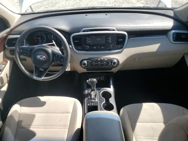 5XYPGDA52GG131575 2016 KIA SORENTO - Image 8