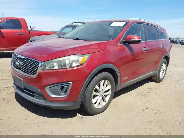 5XYPGDA52GG135478 2016 KIA SORENTO - Image 2