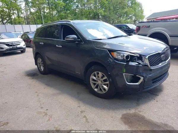 5XYPGDA52GG139742 2016 KIA SORENTO - Image 1
