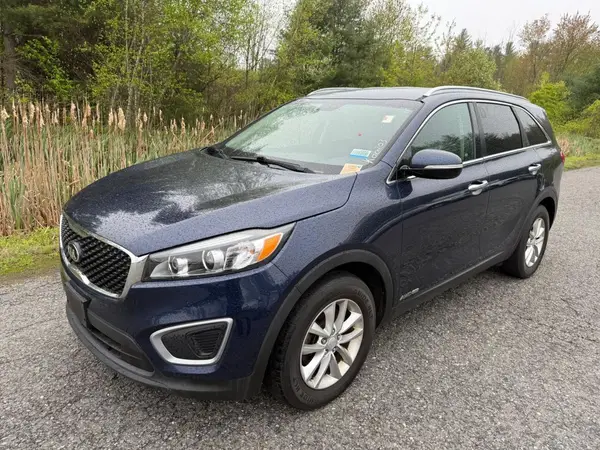 5XYPGDA52GG14032 2016 KIA SORENTO - Image 2
