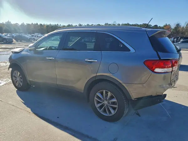 5XYPGDA52GG173115 2016 KIA SORENTO - Image 2