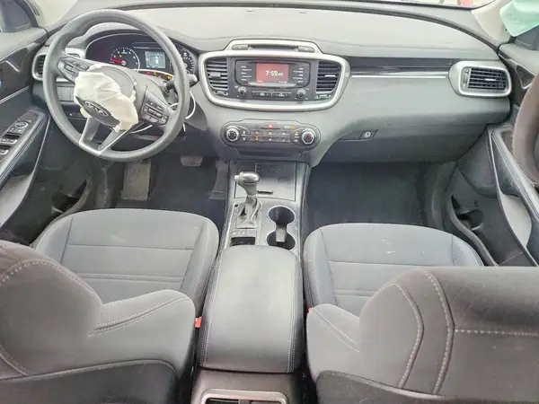 5XYPGDA52GG174233 2016 KIA SORENTO - Image 8