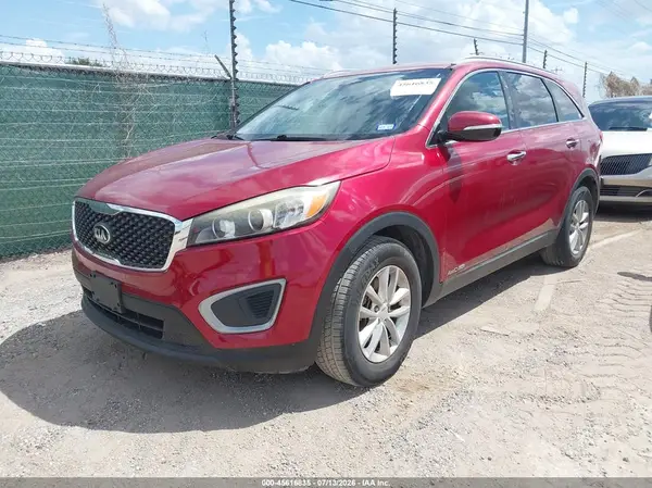 5XYPGDA52GG176211 2016 KIA SORENTO - Image 2