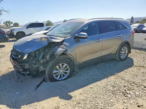 5XYPGDA52GG176418 2016 KIA SORENTO - Image 1