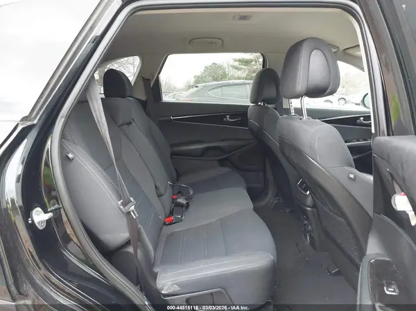 5XYPGDA52GG177651 2016 KIA SORENTO - Image 8