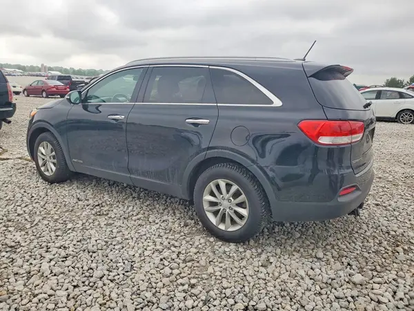 5XYPGDA52GG179593 2016 KIA SORENTO - Image 2