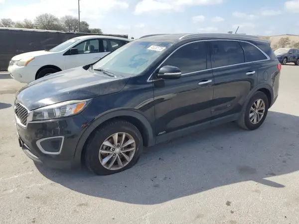 5XYPGDA52HG191521 2017 KIA SORENTO - Image 1