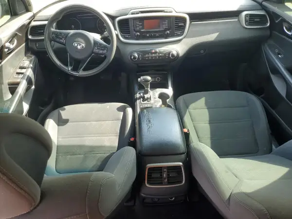 5XYPGDA52HG191521 2017 KIA SORENTO - Image 8