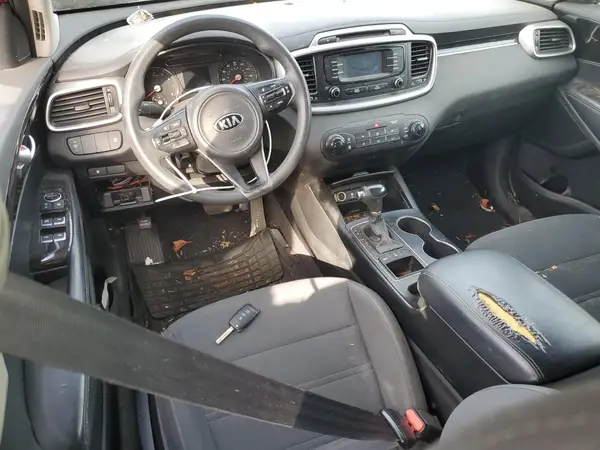 5XYPGDA52HG193320 2017 KIA SORENTO - Image 8