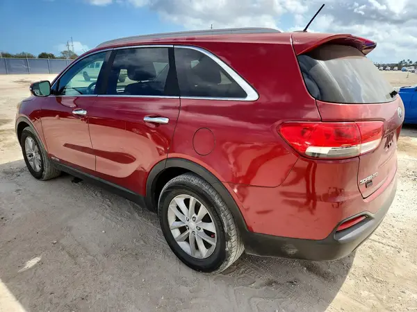 5XYPGDA52HG198405 2017 KIA SORENTO - Image 2