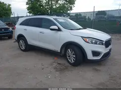 5XYPGDA52HG215588 2017 KIA SORENTO