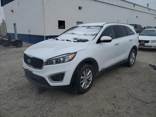 5XYPGDA52HG215672 2017 KIA SORENTO - Image 1