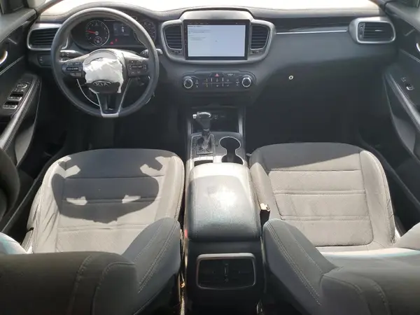 5XYPGDA52HG220502 2017 KIA SORENTO - Image 8