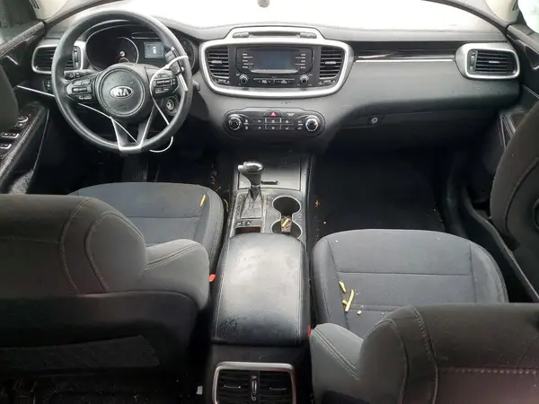 5XYPGDA52HG221844 2017 KIA SORENTO - Image 8