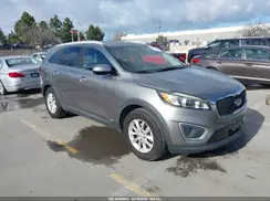5XYPGDA52HG228129 2017 KIA SORENTO