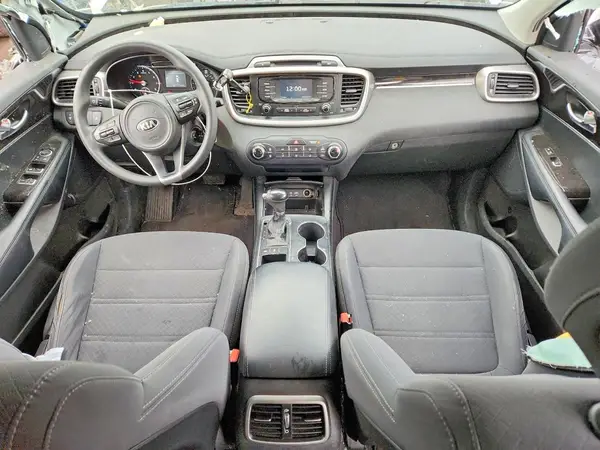5XYPGDA52HG240569 2017 KIA SORENTO - Image 8