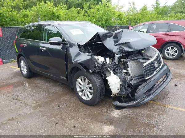 5XYPGDA52HG291151 2017 KIA SORENTO - Image 1