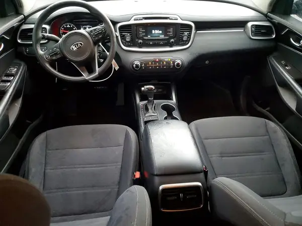 5XYPGDA52HG315531 2017 KIA SORENTO - Image 8