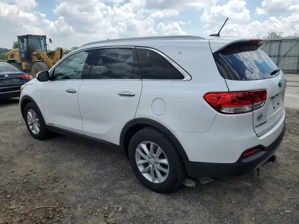 5XYPGDA52HG326321 2017 KIA SORENTO - Image 2