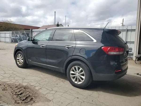 5XYPGDA52HG326559 2017 KIA SORENTO - Image 2