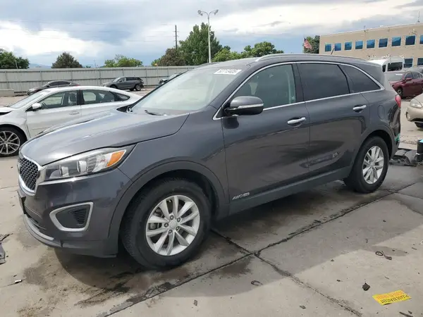 5XYPGDA52HG329963 2017 KIA SORENTO - Image 1