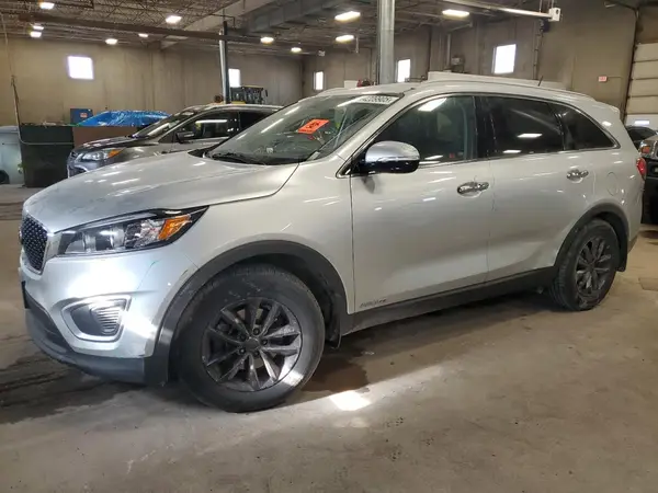 5XYPGDA52HG334256 2017 KIA SORENTO - Image 1