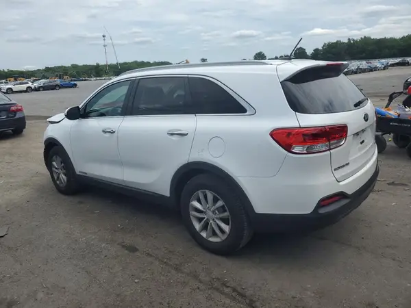5XYPGDA52HG335858 2017 KIA SORENTO - Image 2