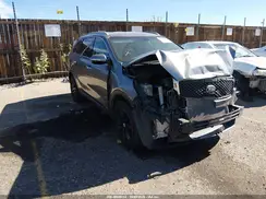5XYPGDA52JG340774 2018 KIA SORENTO