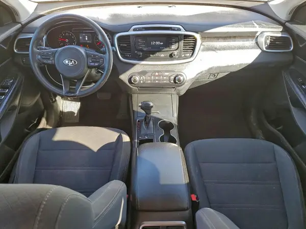 5XYPGDA52JG352813 2018 KIA SORENTO - Image 8