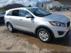 5XYPGDA52JG366906 2018 KIA SORENTO