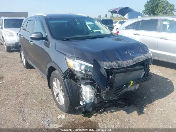 5XYPGDA52JG390283 2018 KIA SORENTO - Image 1