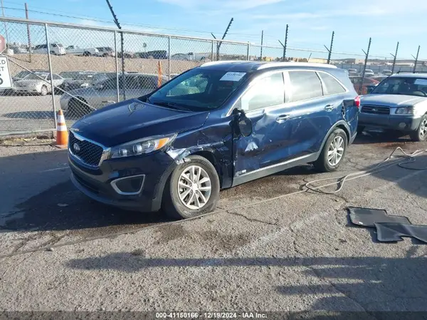 5XYPGDA52JG396732 2018 KIA SORENTO - Image 2