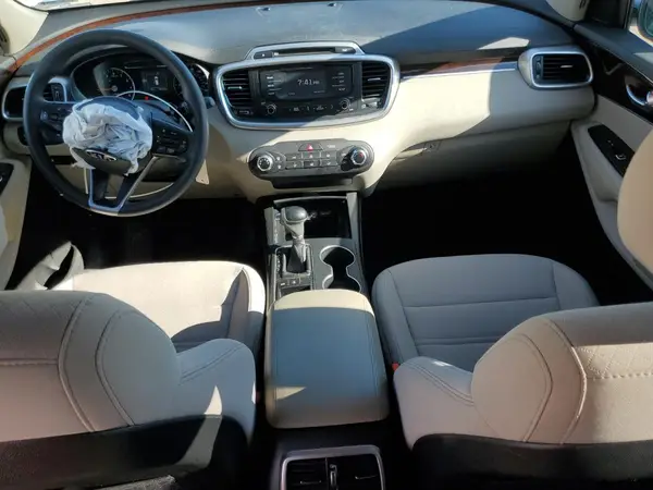 5XYPGDA52JG403291 2018 KIA SORENTO - Image 8