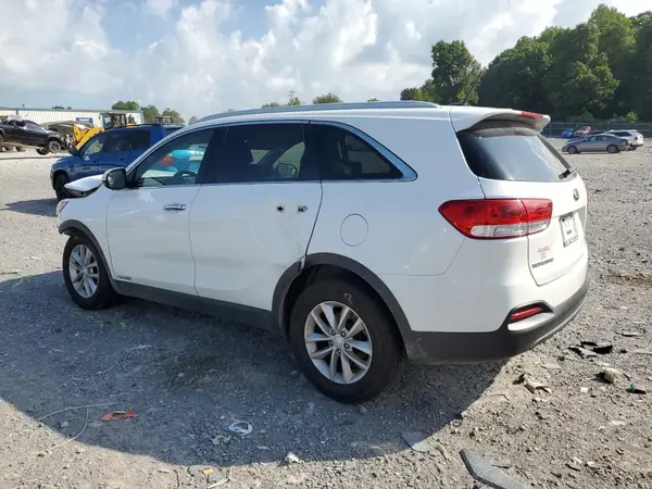 5XYPGDA52JG414260 2018 KIA SORENTO - Image 2