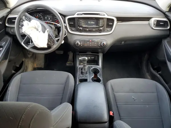 5XYPGDA52JG414260 2018 KIA SORENTO - Image 8