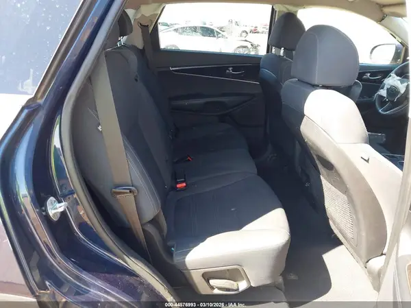 5XYPGDA52JG416736 2018 KIA SORENTO - Image 8