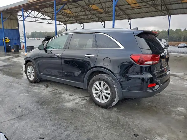 5XYPGDA52KG451360 2019 KIA SORENTO - Image 2