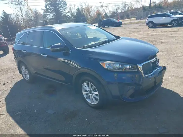 5XYPGDA52KG469521 2019 KIA SORENTO - Image 1