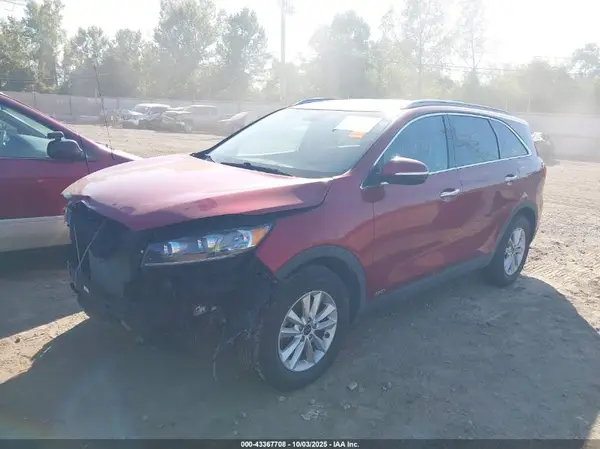 5XYPGDA52KG470846 2019 KIA SORENTO - Image 2