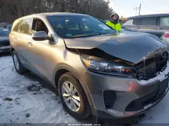 5XYPGDA52KG483693 2019 KIA SORENTO