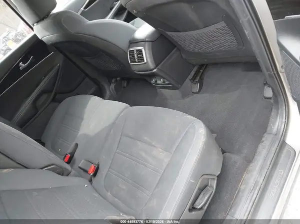 5XYPGDA52KG492197 2019 KIA SORENTO - Image 8