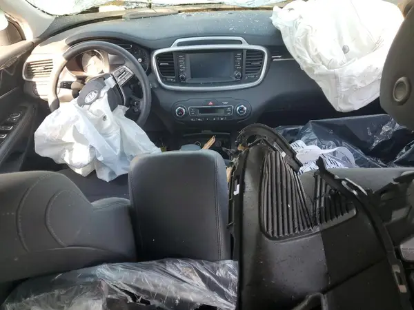 5XYPGDA52KG496282 2019 KIA SORENTO - Image 8