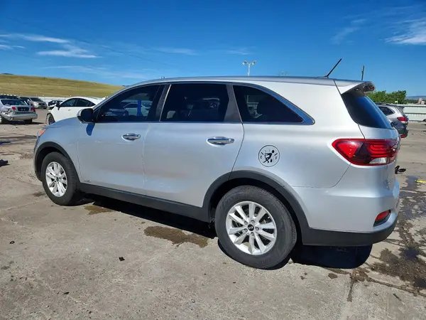 5XYPGDA52KG505644 2019 KIA SORENTO - Image 2