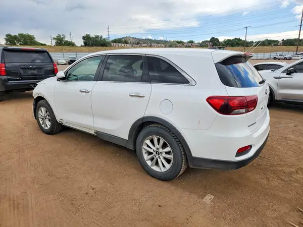 5XYPGDA52KG514473 2019 KIA SORENTO - Image 2