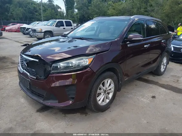 5XYPGDA52KG526266 2019 KIA SORENTO - Image 2